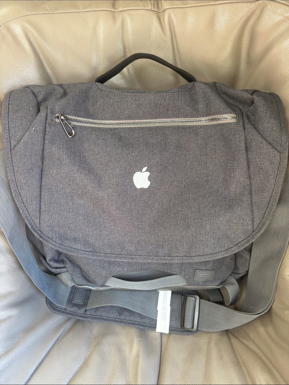 NWT Apple grey computer and daily Messenger Bag with white Apple Logo